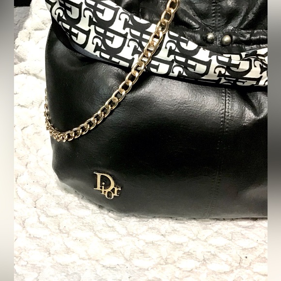 Christian Dior Leather Crossbody Bag/ Gold Chain - Picture 2 of 16